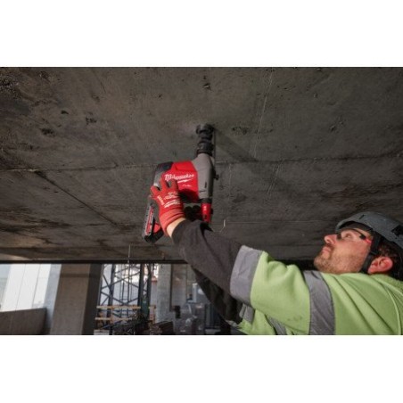 MILWAUKEE. Akku-Hammer M18 FHAFOH16-302X mit integriertem Staubabsauganschluss DDE-0 2.3J 2xHB3 Koffer