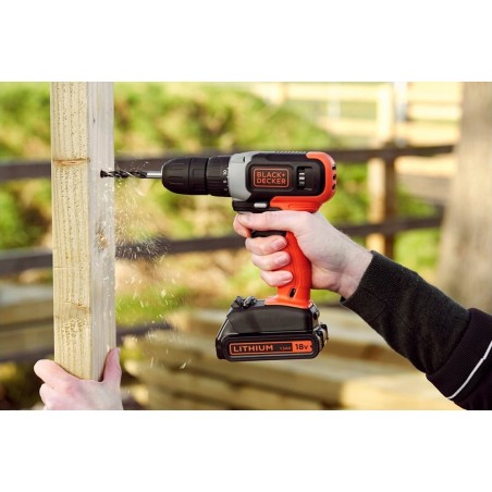 Stanley BCD001C2-QW 18 V DD 2 x 1,5 Ah Akkus 400 mA Karton